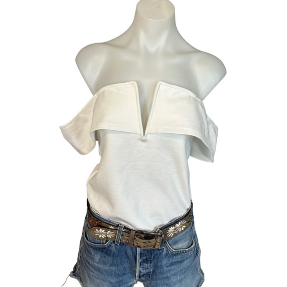 Superdown Aaliyah Deep V Bodysuit Bodysuit White Size Medium Off Shoulder NEW - Picture 7 of 10